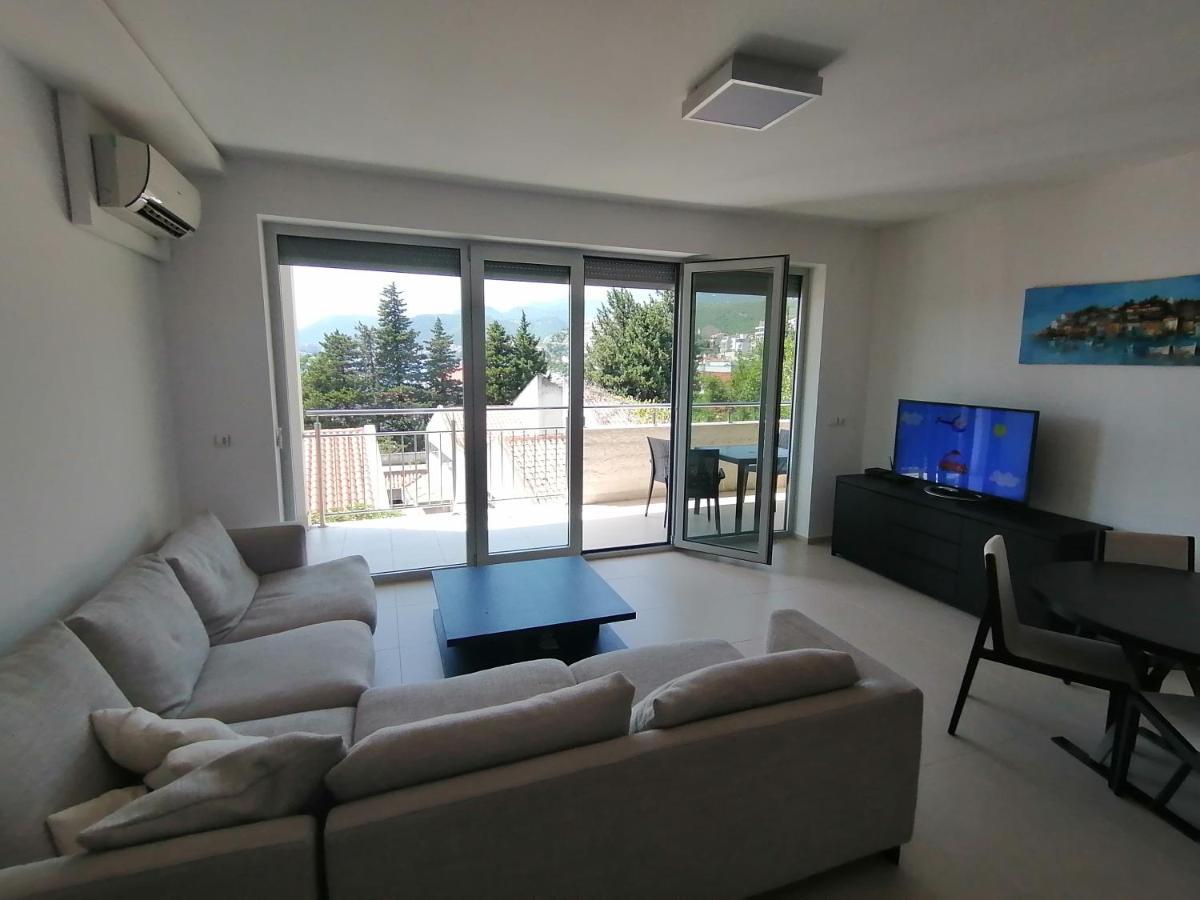 Apartman Sara Pržno Exterior foto